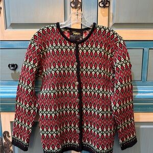 Atipico Women's Red and Black Cardigan Sweater